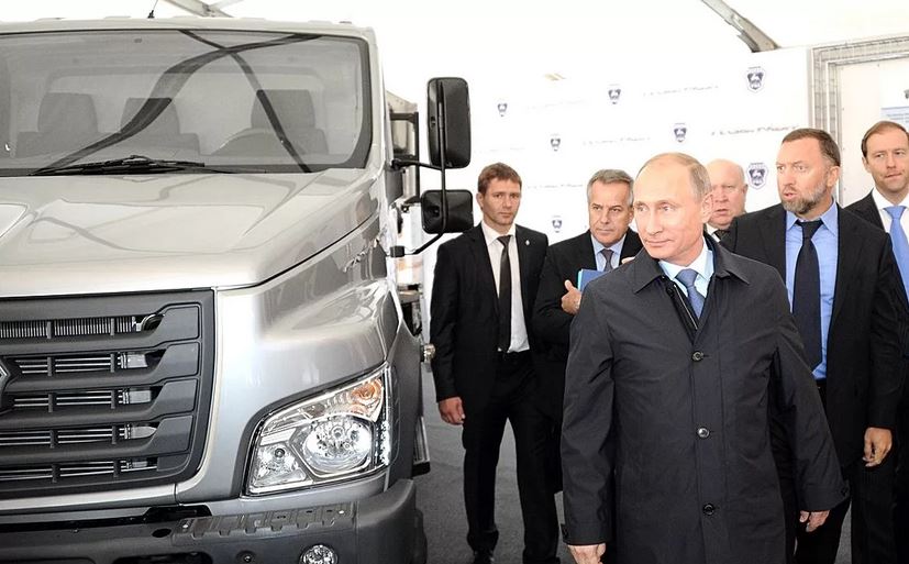 Автозаводам жить! Путин пообещал льготные кредиты. Лбготное кредитование для автозаводов. коронавирус 2020
