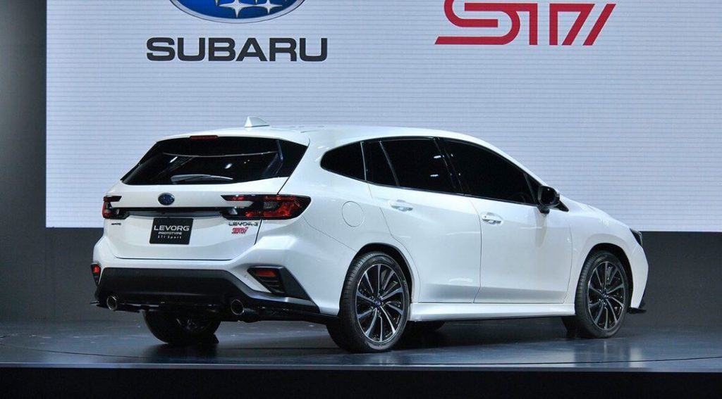 Новый Subaru Levorg
универсал, версии STI Sport
