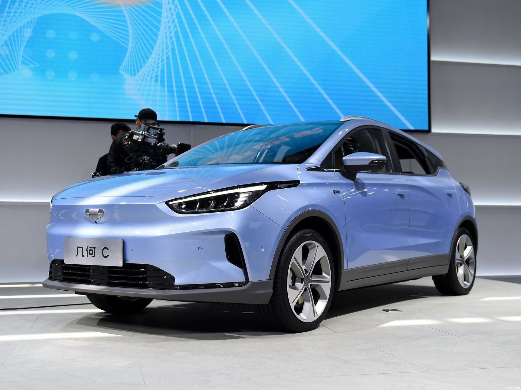 Geely электрокар 2022