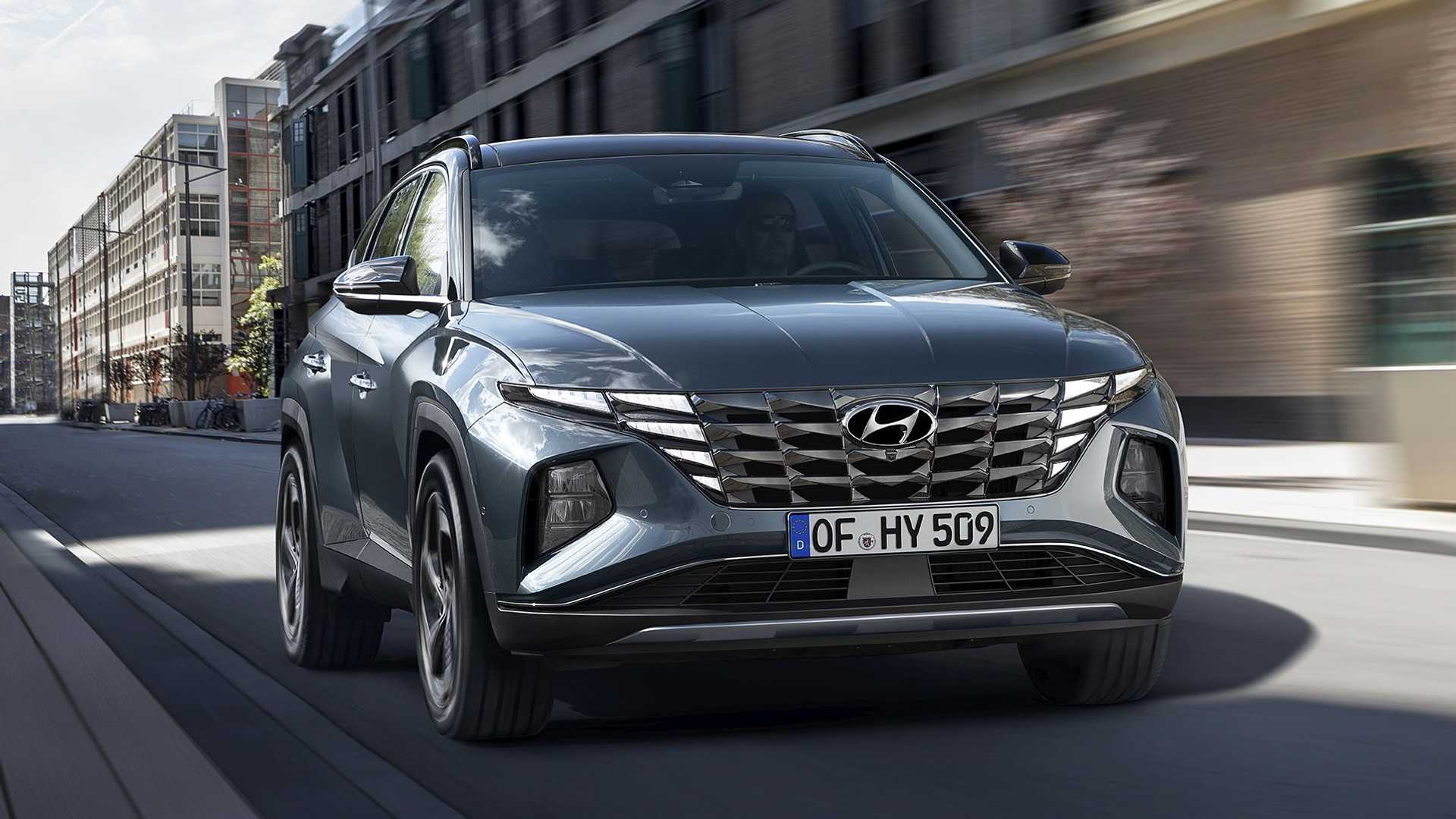 Черная крыша Hyundai Tucson 2021