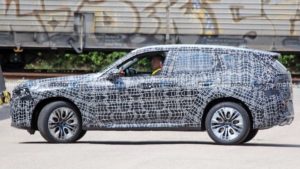 BMW X3 нового поколения замечен на тестах