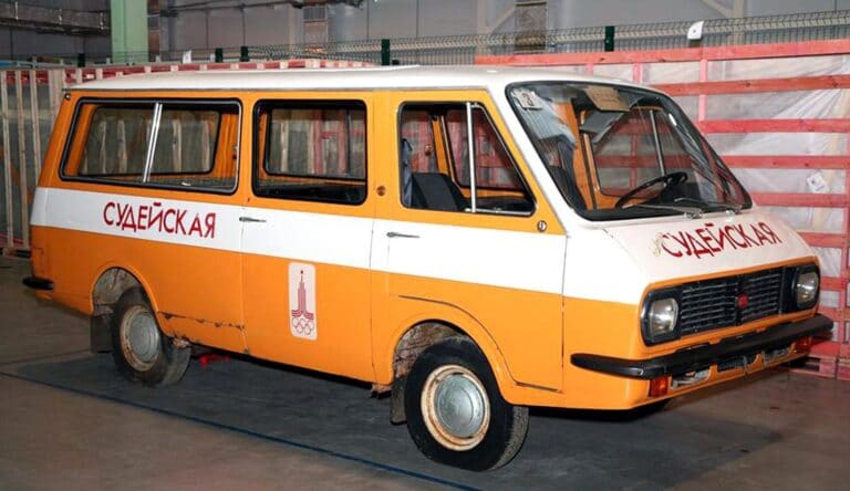Электрический микроавтобус из СССР РАФ‑2910