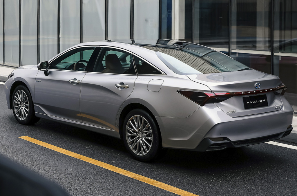 Toyota Avalon 2022